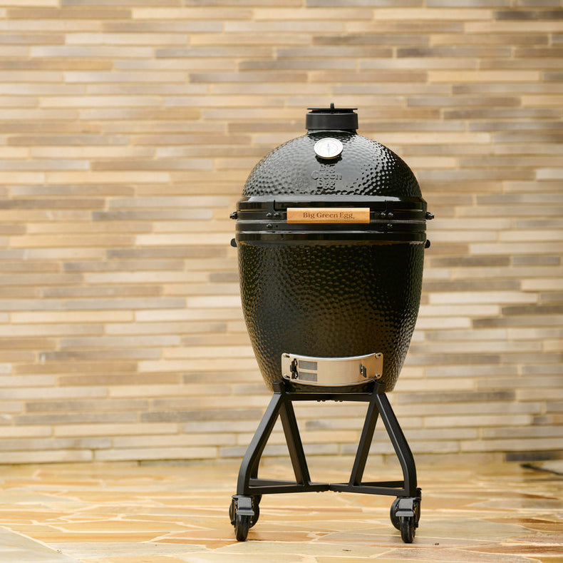 Biggreenegg_The_Onxy_im_Nest